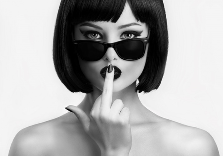 Poster Kiss This (100x70 cm) av David Drake